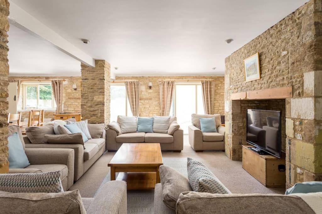 Stanton House, 6 Bedroom, 5 Bath Cheltenham Exterior photo